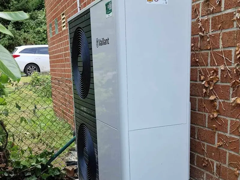 Installation d'une pompe à chaleur de la marque Vaillant