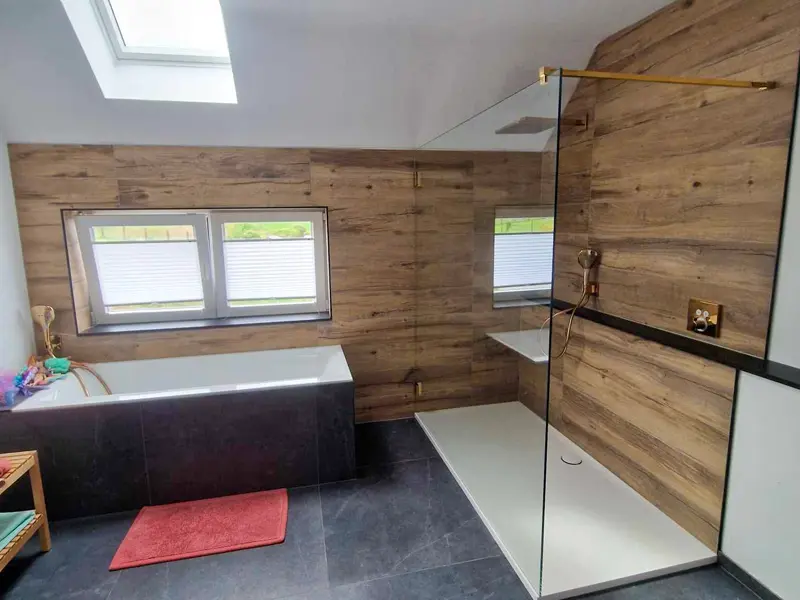 Rénovation d'une salle de bains avec une douche italienne