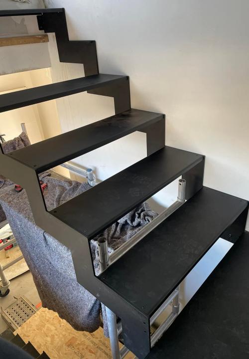 Réalisation - Création et pose d'escalier